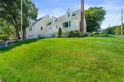 209 Idlewell Blvd 1