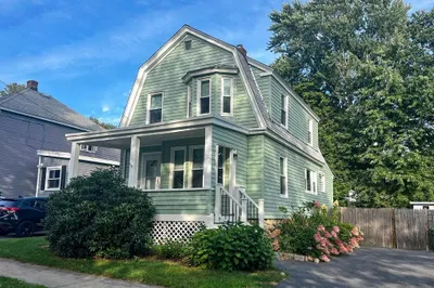 35 Wilmot St