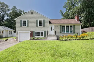 130 Lockland Ave 1