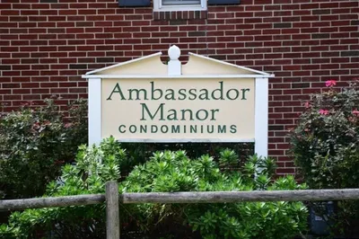 25-2 Arlington Rd #2
