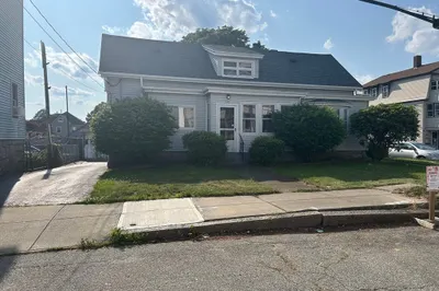 121 Kellogg St