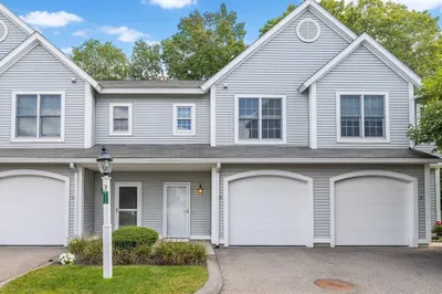 140 Commonwealth Ave #10