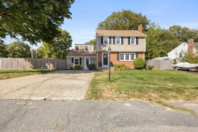 71 Stevens Dr 1