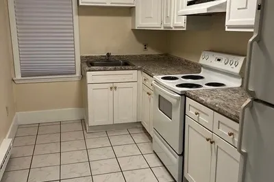 452 Main Street #3 1