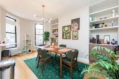 209 W Newton St #2