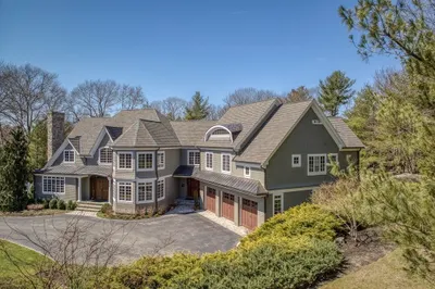 60 Howland Road 1