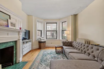 16 Glenville Ave #1 1