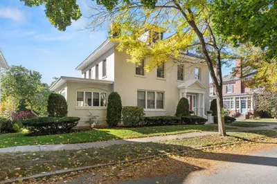 7 Fairfield St