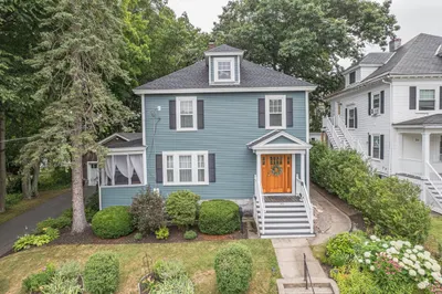 90 Wentworth Ave 1
