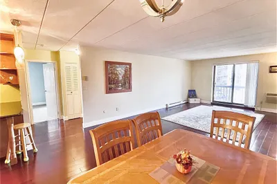 65 Commons Dr #409