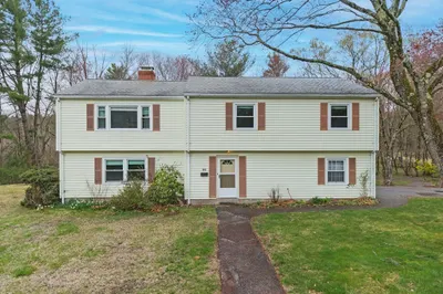 22 Erwin Rd