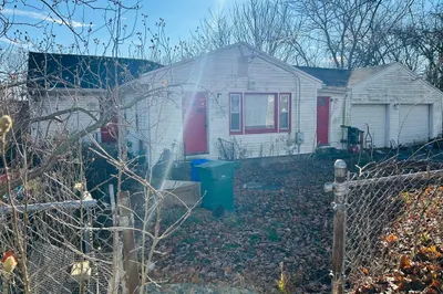 90 West Carpenter St 1
