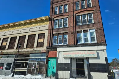 445-447 High St 1