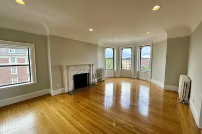366 Commonwealth Ave #6G