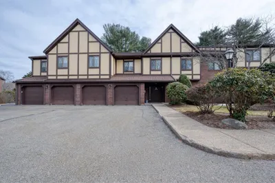 32 Rainbow Pond Dr #B1