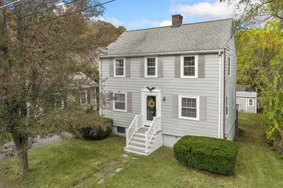 10 Bay State Road