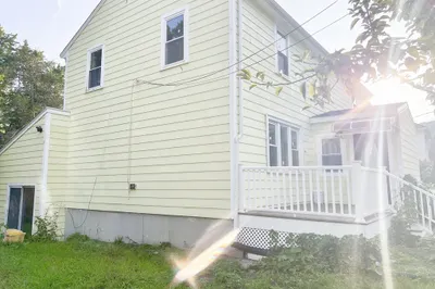68 Maple St