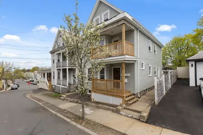 5 Hazel St