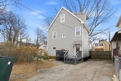 2 Leonard Ct