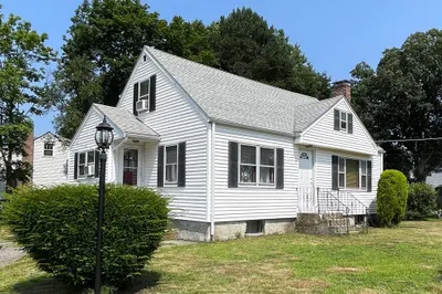 120 Hillside Ave