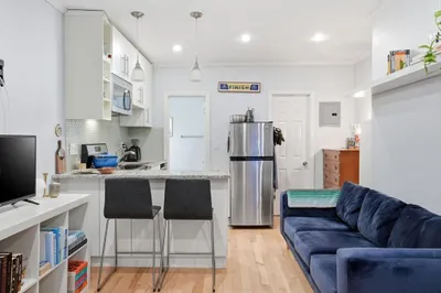 227-2 Marlborough St #2