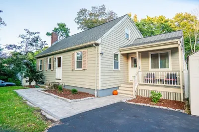 803 Turnpike St 1