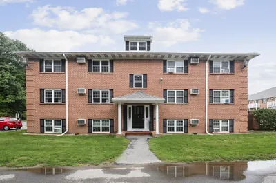 87 Leonard Rd #87 1