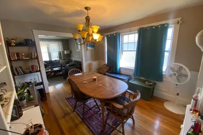 102 Bennett St #2