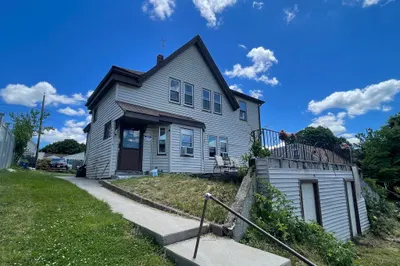 83 Hobart Street #2 1