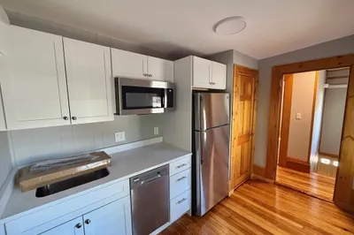 1291 Pleasant Street - Studio St #B