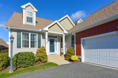 26 Braeburn Ln #26 1