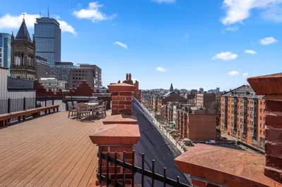 271 Dartmouth St #5B