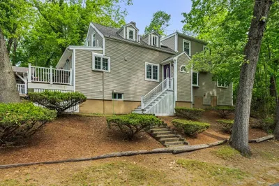 105 Brookside Rd