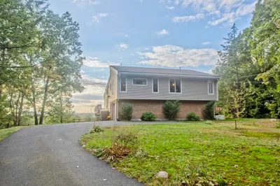 34 Ferry Hill Rd 1