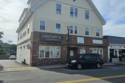 365 Washington Street ## 5 1