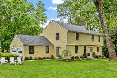 3 Berkshire Dr