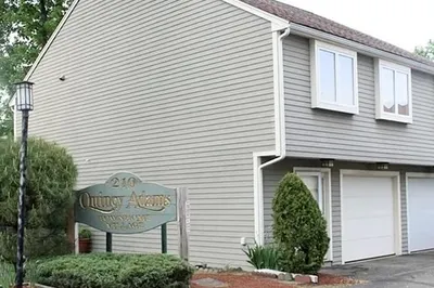 210 Centre St #14