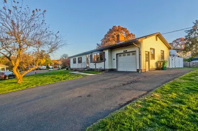 185 Fletcher Cir 1