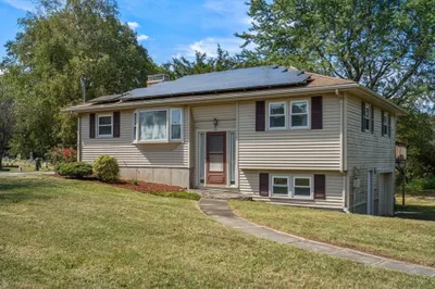 35 Pleasant St