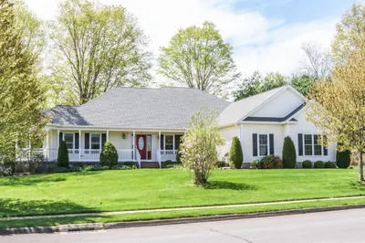 35 Farmington Circle 1
