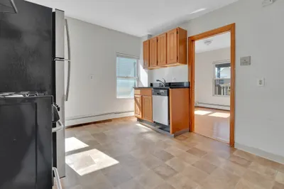11 Carpenter St #3