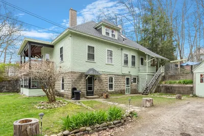 258 Wallingford Ave 1