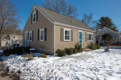 36 Charles Cir