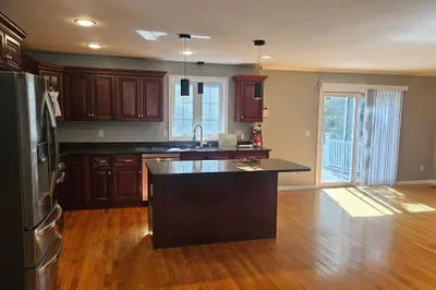 128 Brookside Ave 1