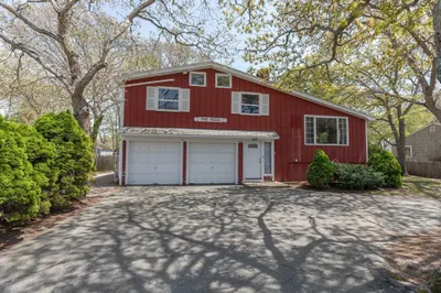140 Buckwood Drive 1
