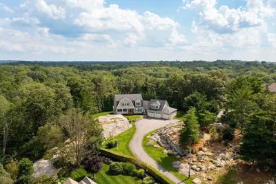 25 Mohawk Way 1
