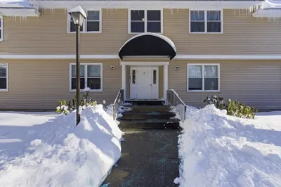 425 Main St #7C