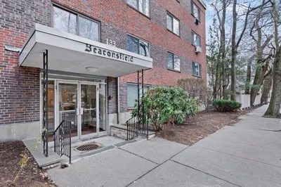133 Beaconsfield Rd #44 1