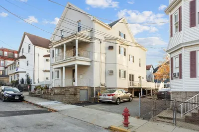 49 Berkley St 1
