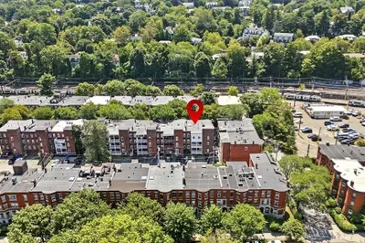17 Strathmore Road #2